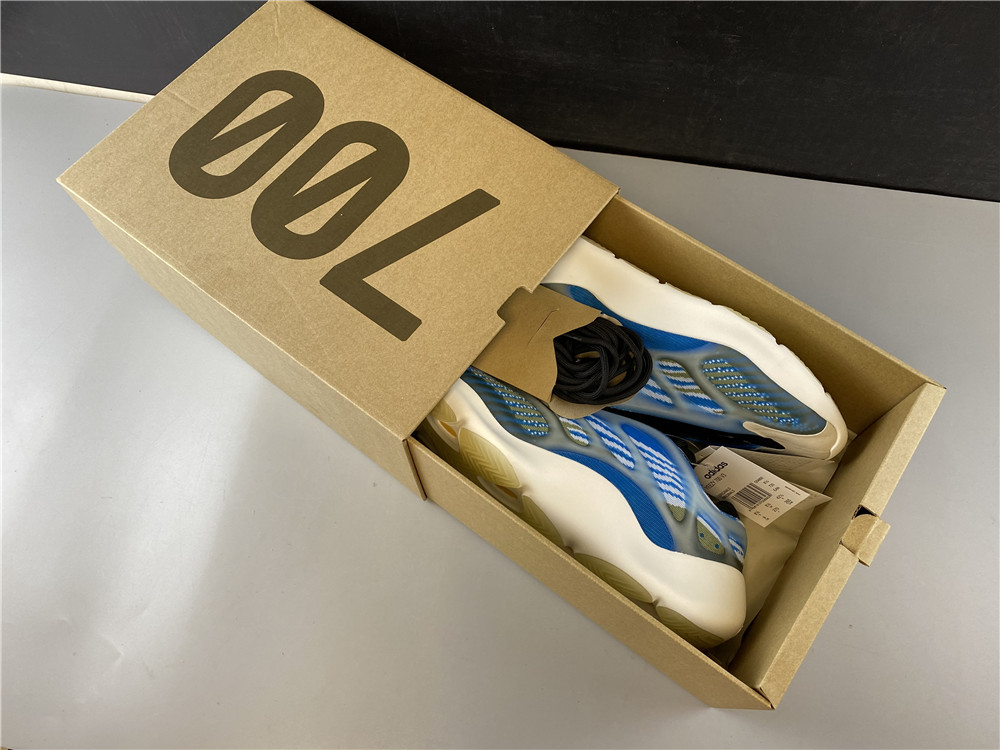 adidas Yeezy 700 V3Arzareth