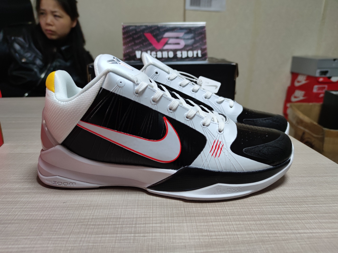 Kobe 5 Protro Bruce Lee Alternate CD4991 101