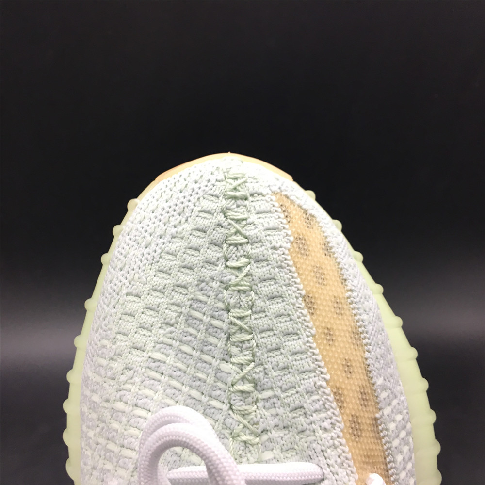 Yeezy Boost 350 V2 Hyperspace