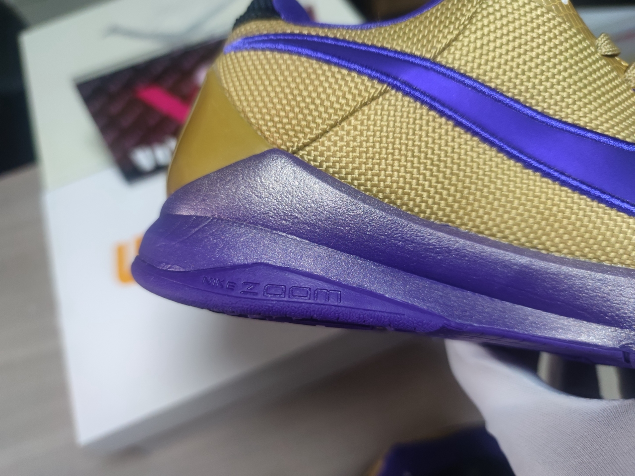 Kobe 5 Protro Undefeated Hall of Fame DA6809 700