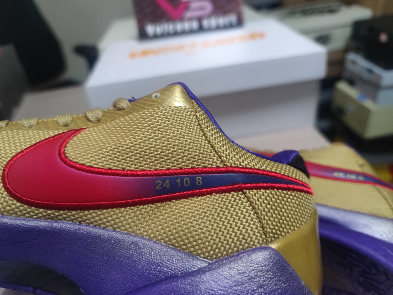 Kobe 5 Protro Undefeated Hall of Fame DA6809 700