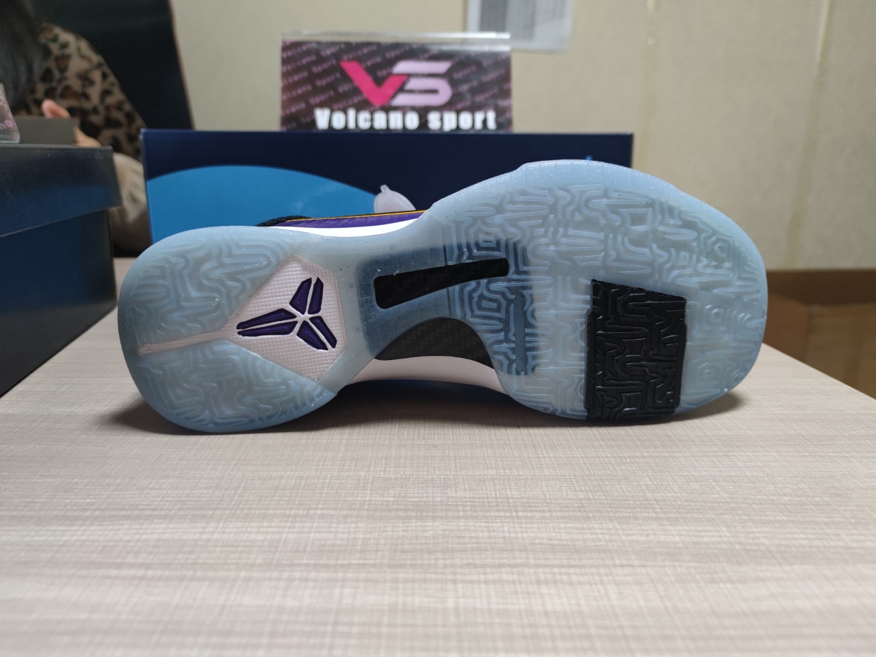 Kobe 5 Protro Lakers CD4991 500