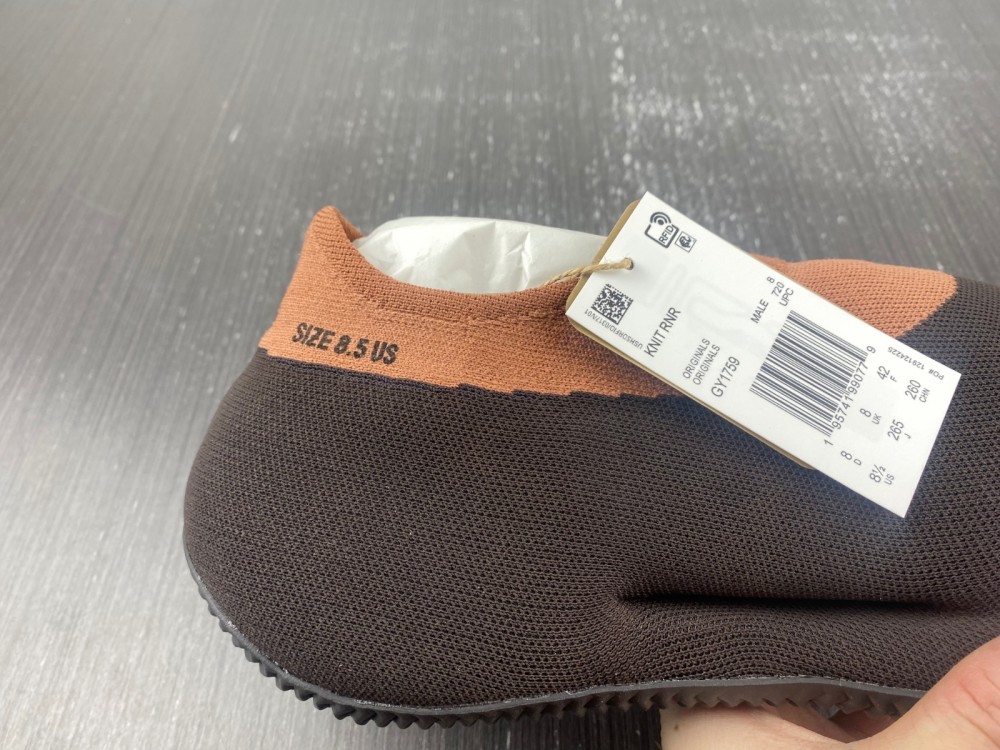 Yeezy Knit RNR Stone Carbon