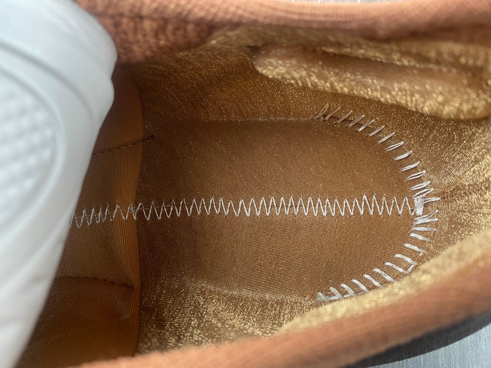 Yeezy Knit RNR Stone Carbon