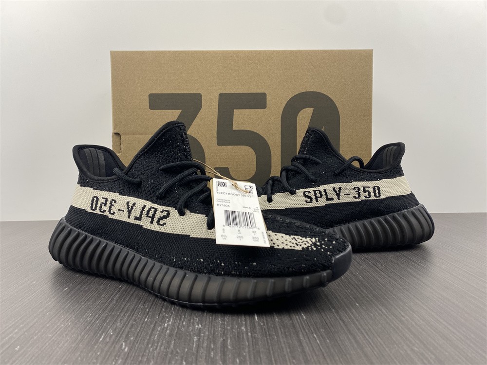Yeezy Boost 350 V2 Core Black White