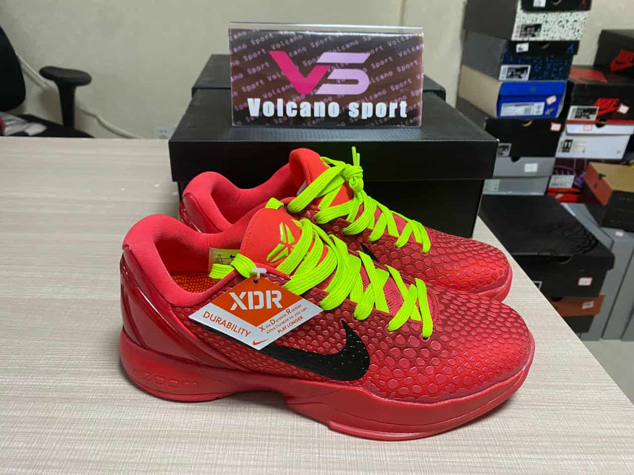 Kobe 6 Protro Reverse Grinch FV4921-600