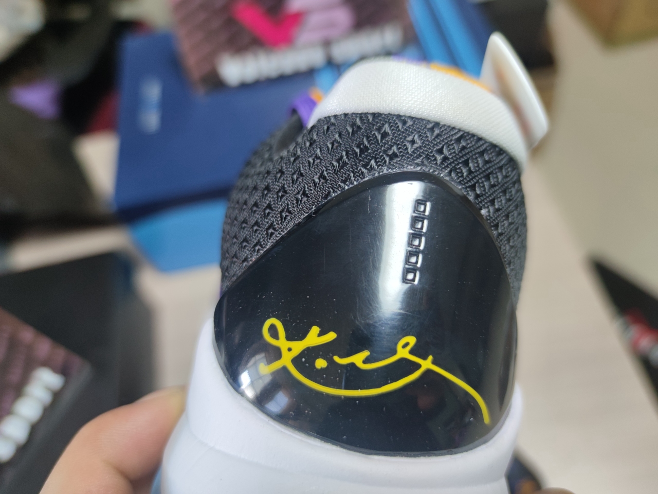 Kobe 5 Protro Lakers CD4991 500