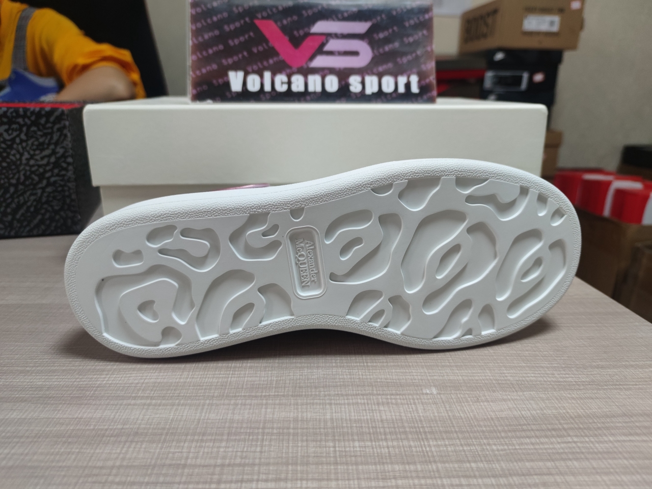 Alexander McQueen Oversized White White Pink Glitter