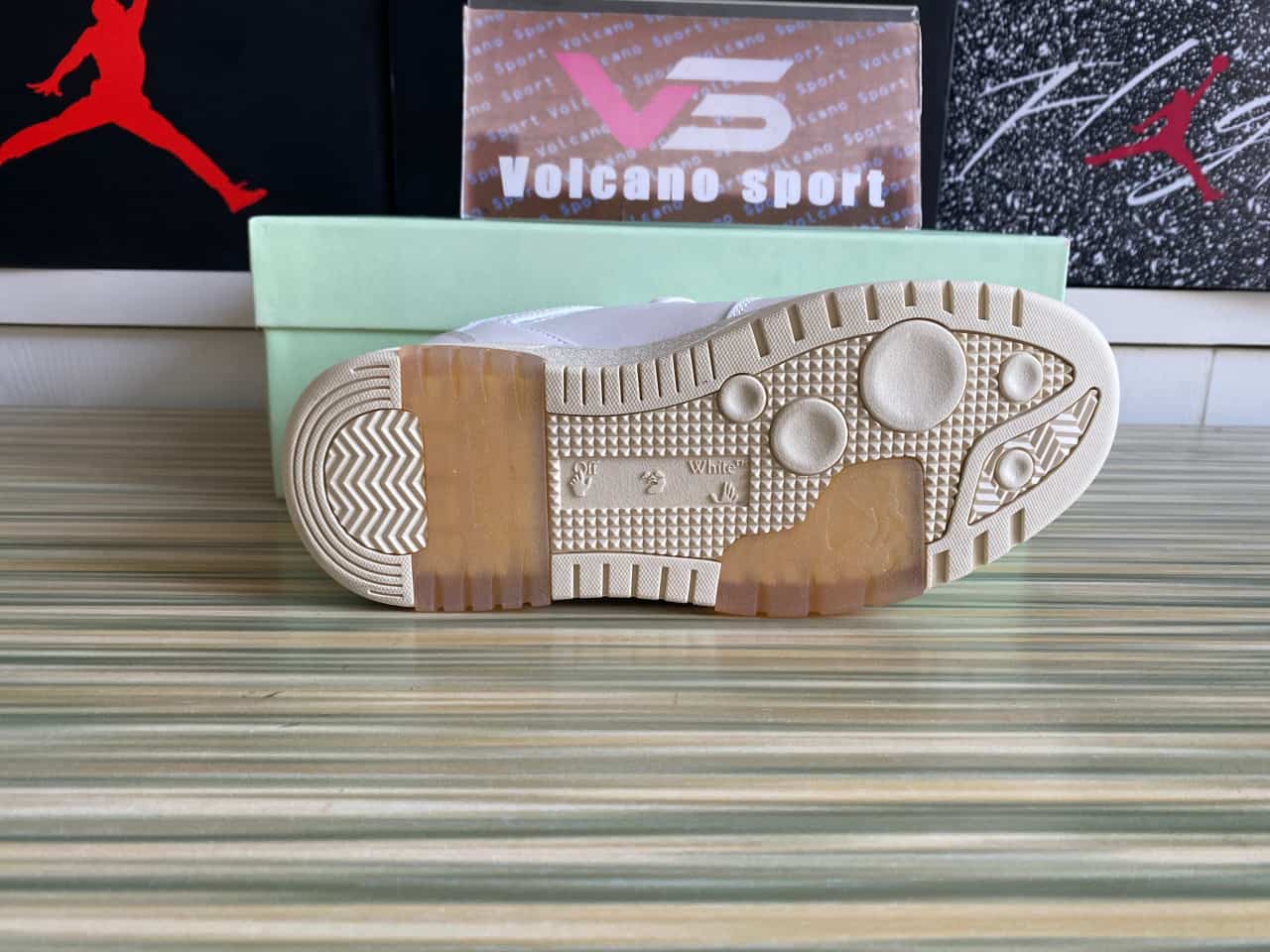 Off-White OOO Low Tops White Black SS21