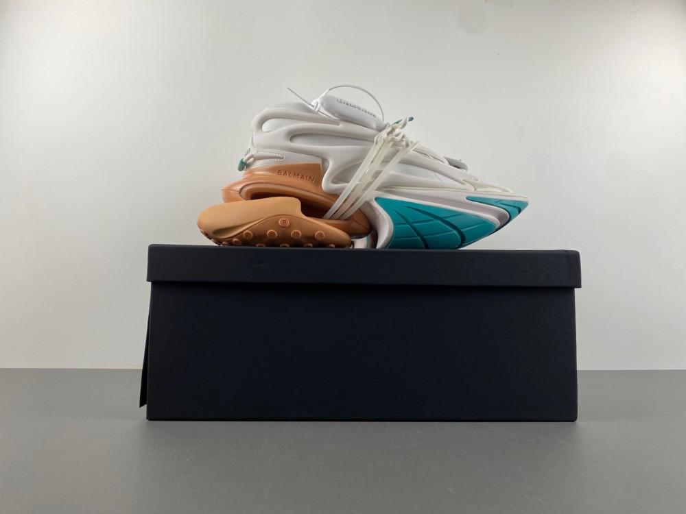 Balmain Unicorn Low Sneakers white