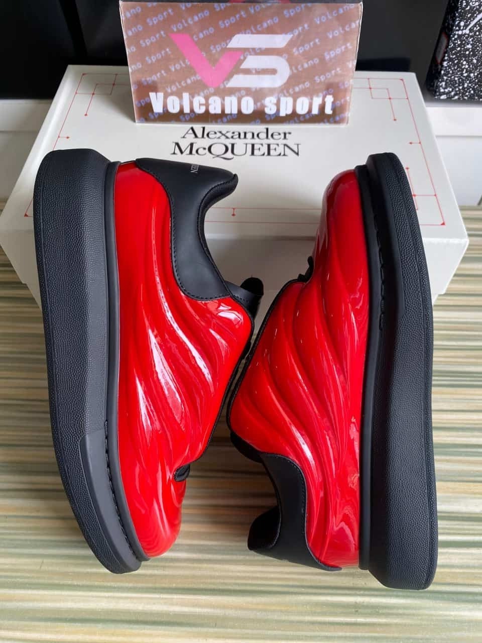 Alexander McQueen Oversized Gloss Red