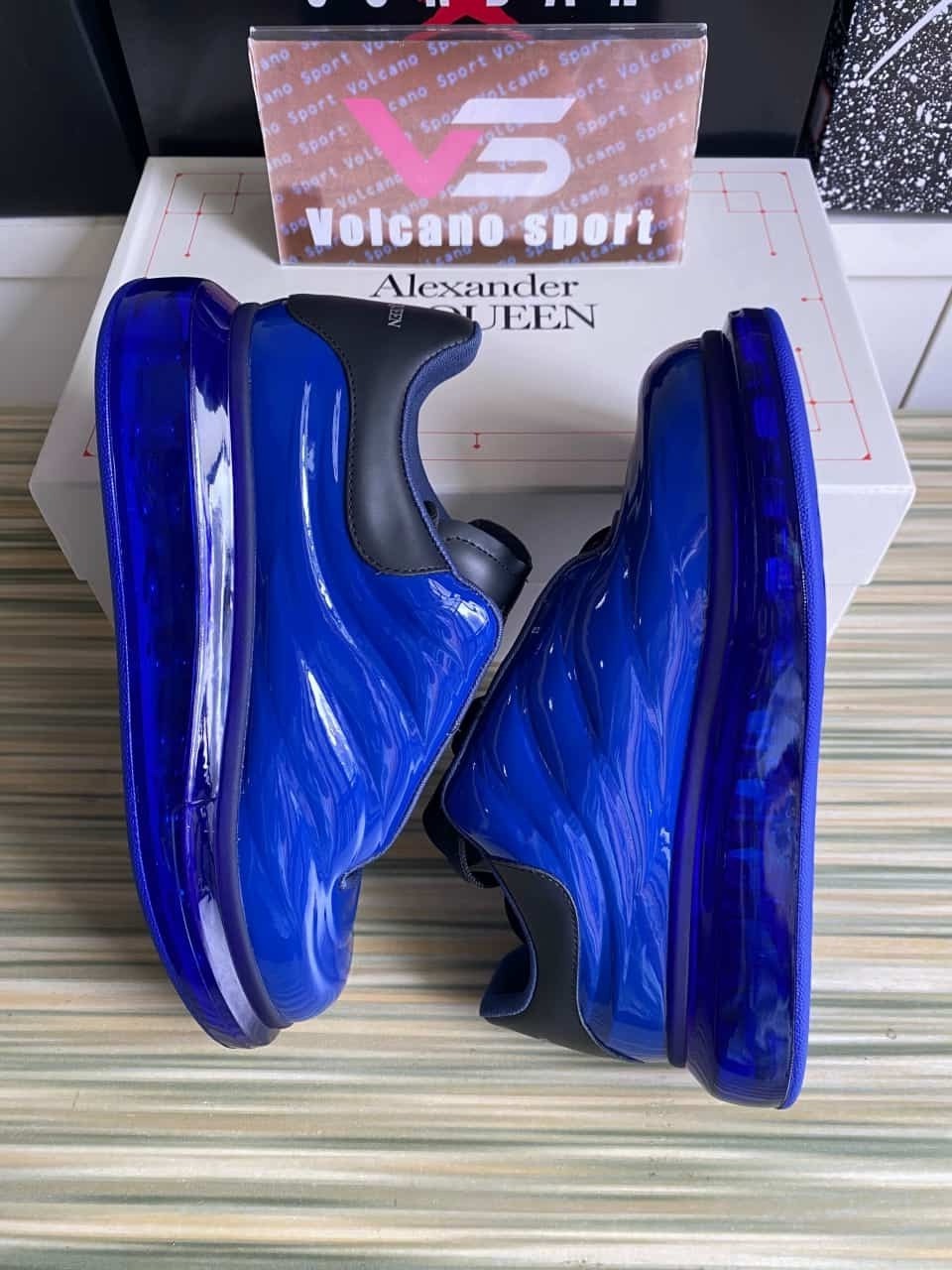Alexander McQueen Oversized Gloss Navy