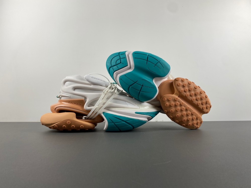 Balmain Unicorn Low Sneakers white