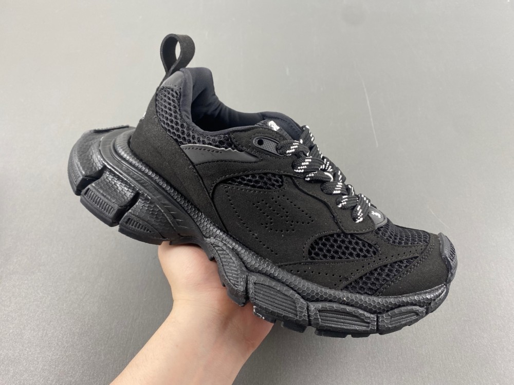 Balenciaga 3XL 759693 W3XLH 0211