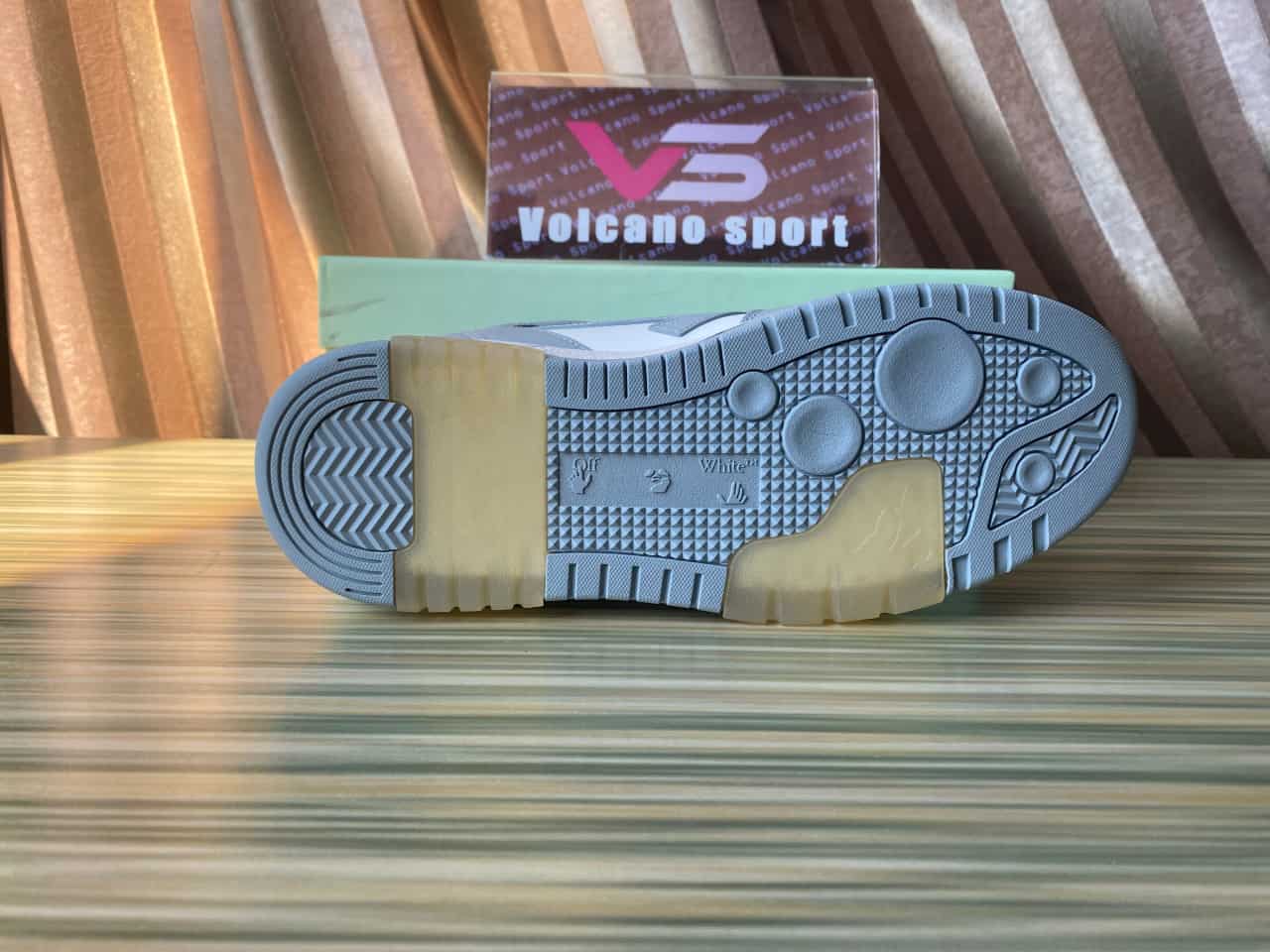 OFF-WHITE Out Of Office 