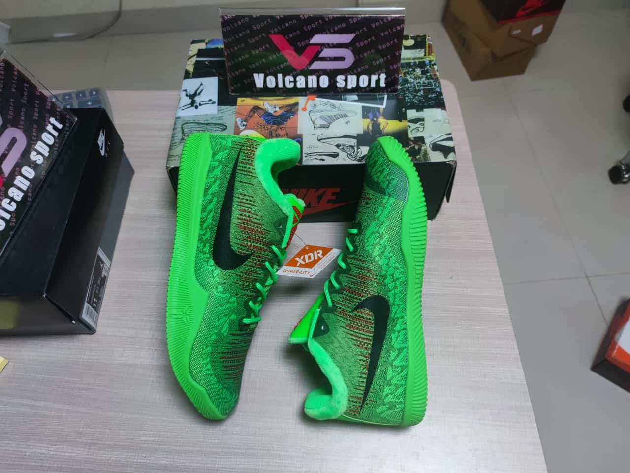 KOBE Mamba Rage Low PE 908974 300