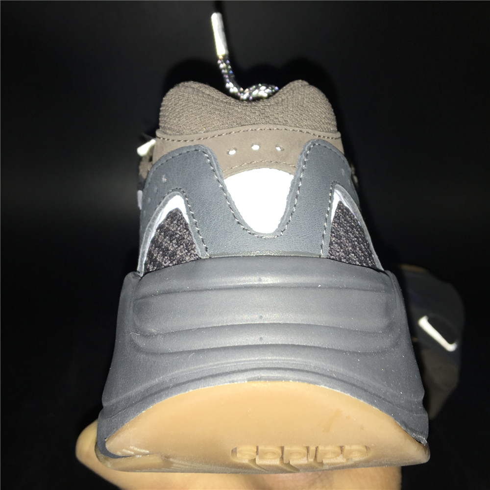 adidas Yeezy Boost 700 V2Geode