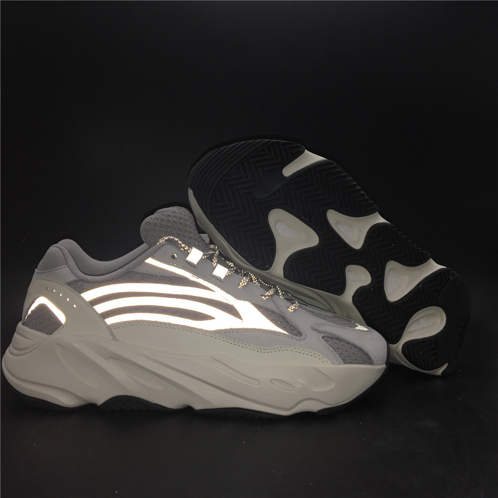 adidas Yeezy Boost 700 V2Static