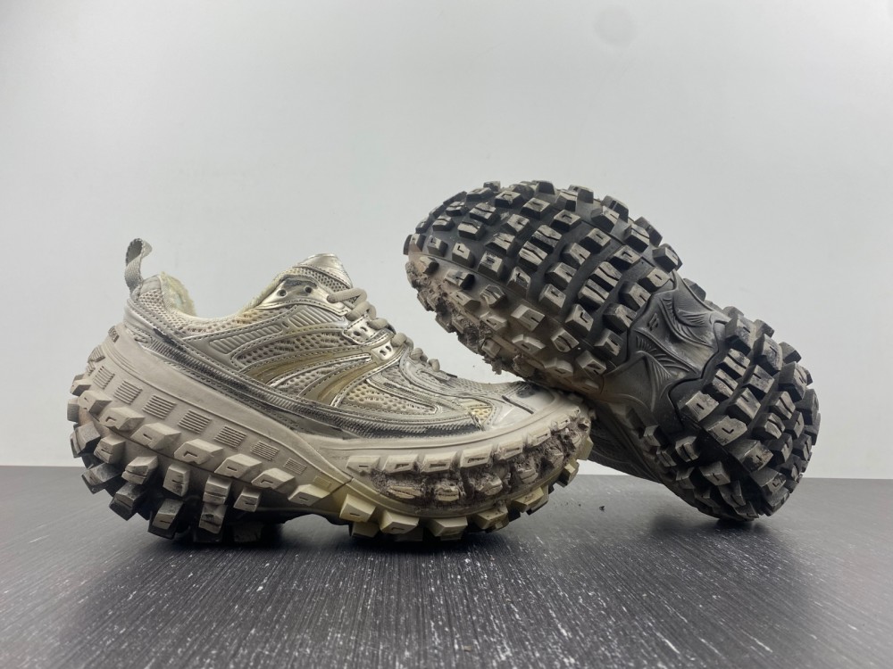 Balenciaga._Balenciaga Defender Rubber Platform Sneakers