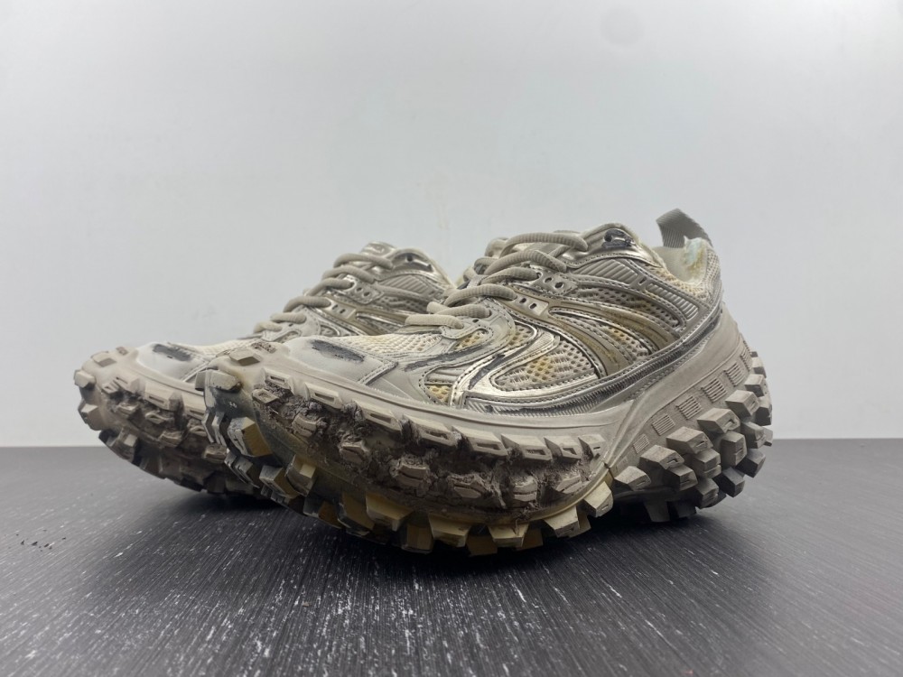 Balenciaga._Balenciaga Defender Rubber Platform Sneakers