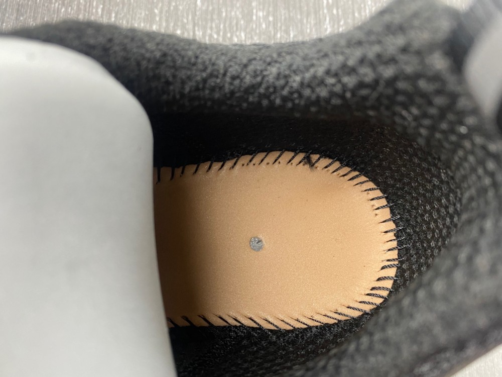 十IAGA -PHANTOM SNEAKER W1RB5 0102