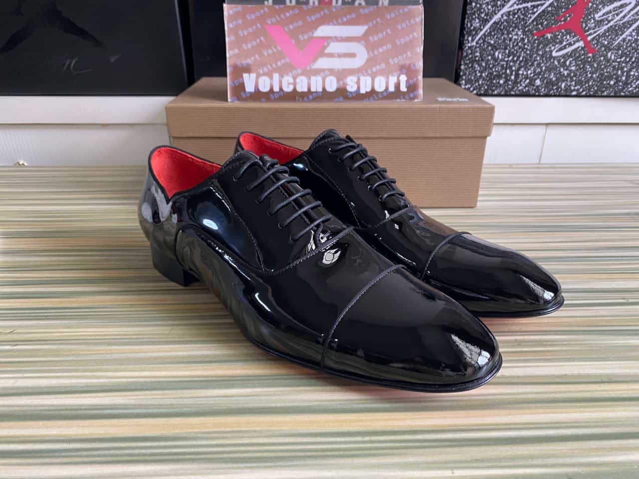 Christian Louboutin Greggy Chick Patent Leather Oxford Shoes
