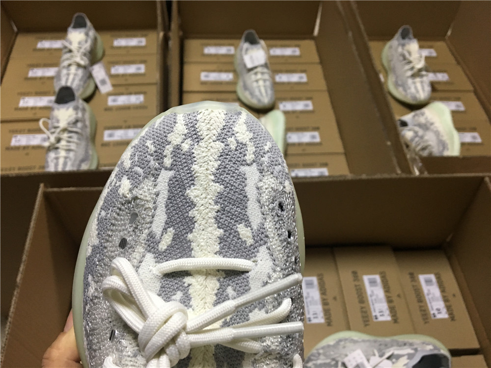 adidas Yeezy Boost 380Alien