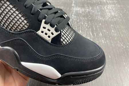 Nike AIR JORDAN 4 RETRO 'WHITE THUNDER' FQ8138-001