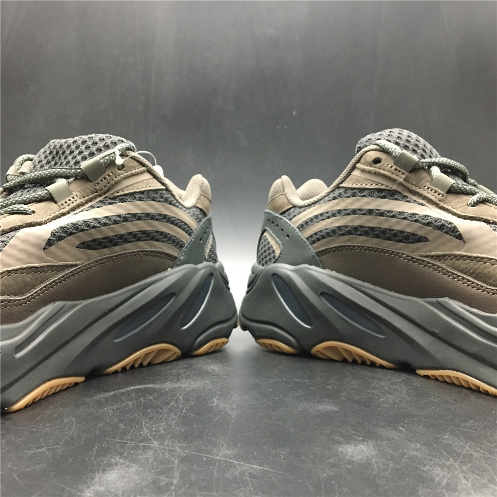 adidas Yeezy Boost 700 V2Geode