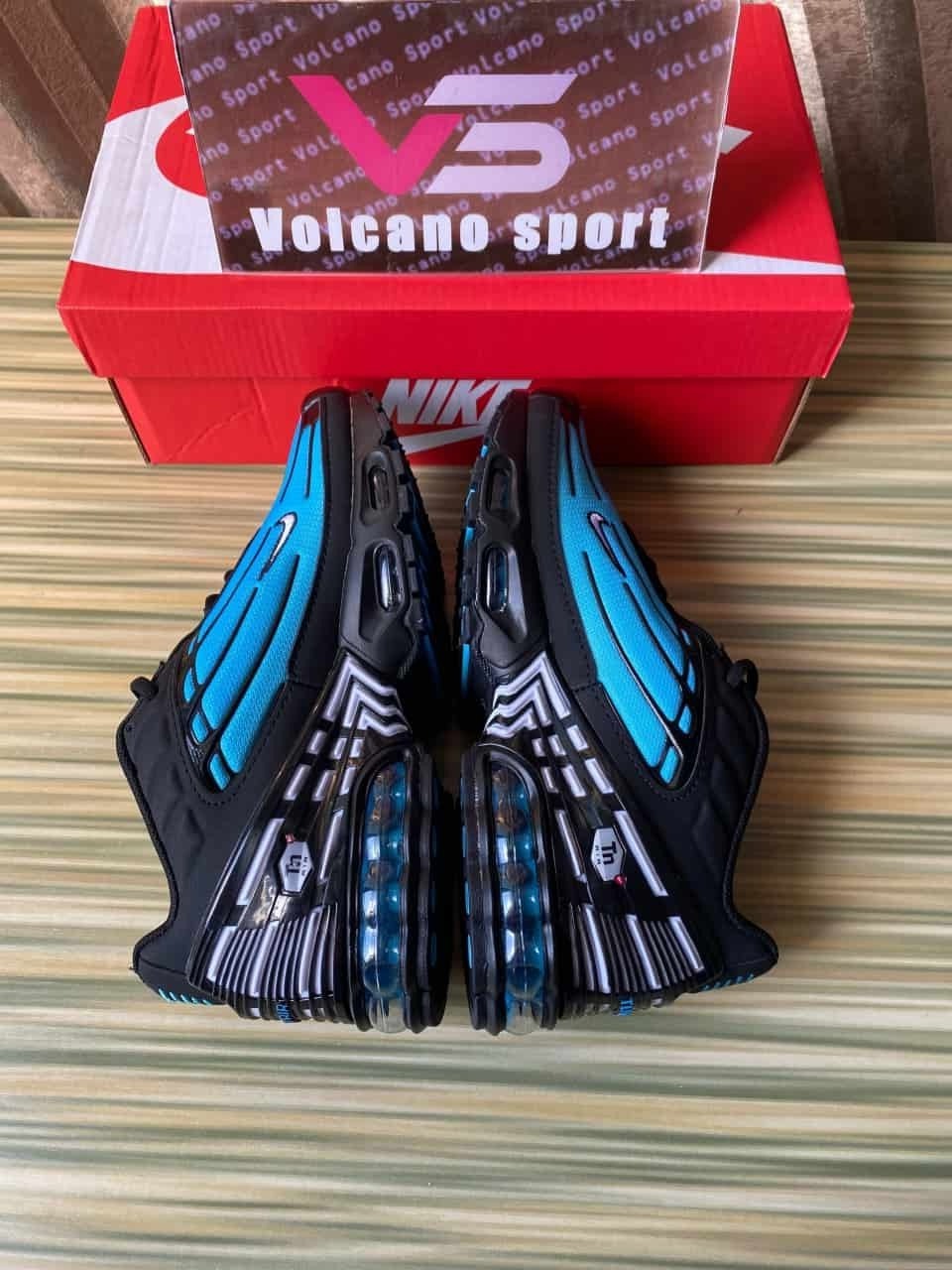 Nike Air Max Plus 3 Aqua Gradient FQ2417-001