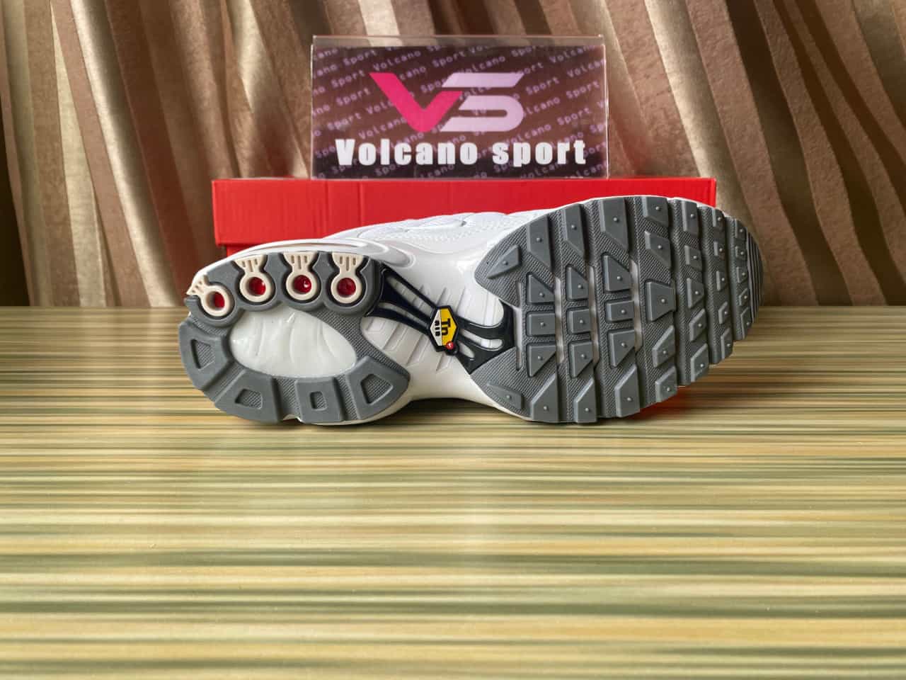 Nike Air Max Plus White 604133-139