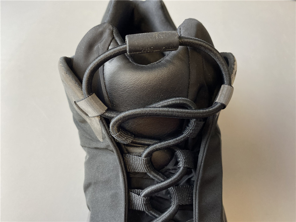 adidas Yeezy Boost 700 MNVNTriple Black