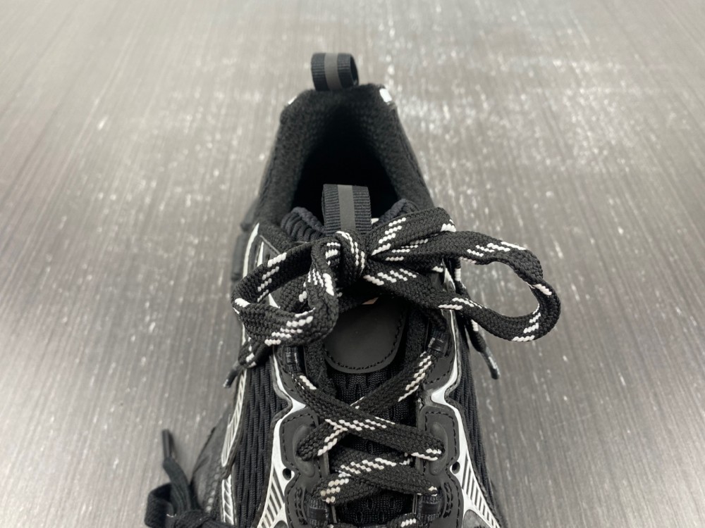 十IAGA -PHANTOM SNEAKER W1RB5 0102