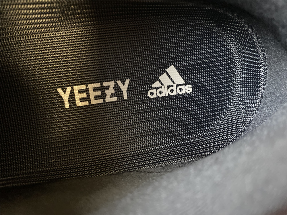 adidas Yeezy Boost 700 MNVNTriple Black