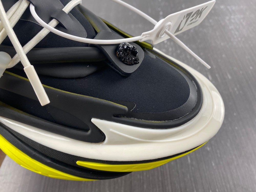 Balmain o1srvl11e0524 Unicorn Sneakers in Black Yellow