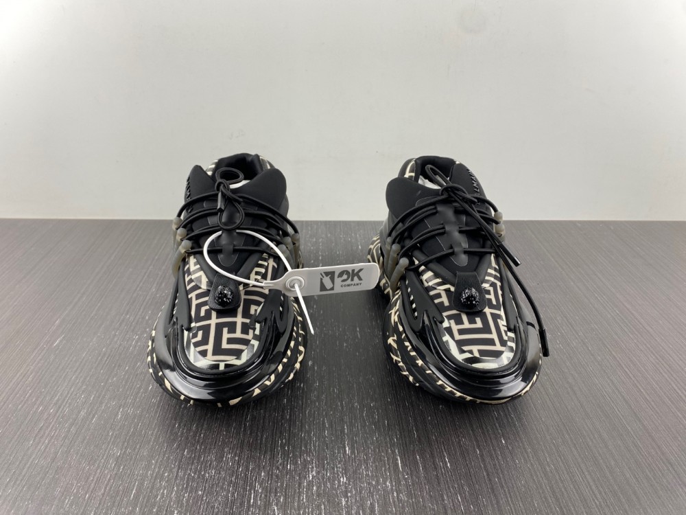 BALMAIN unicorn from lucus