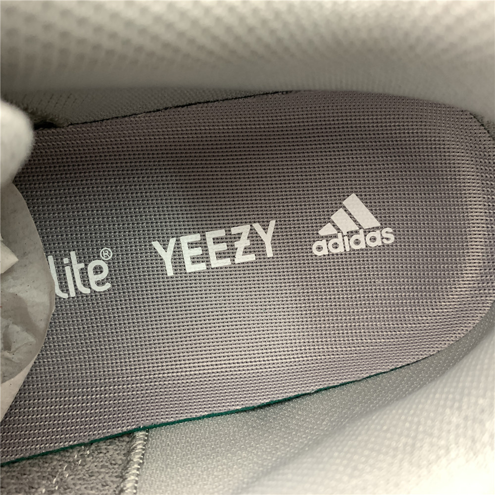 adidas Yeezy Boost 700 V2Static