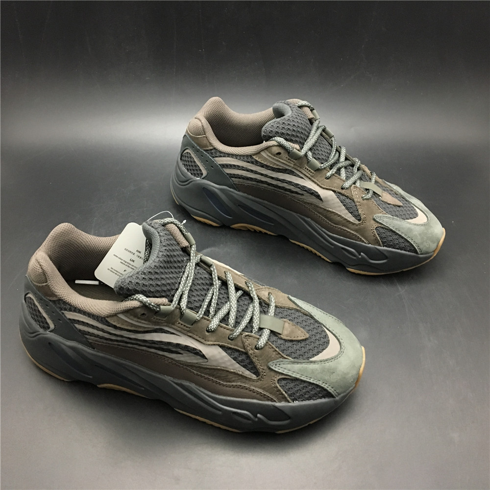 adidas Yeezy Boost 700 V2Geode