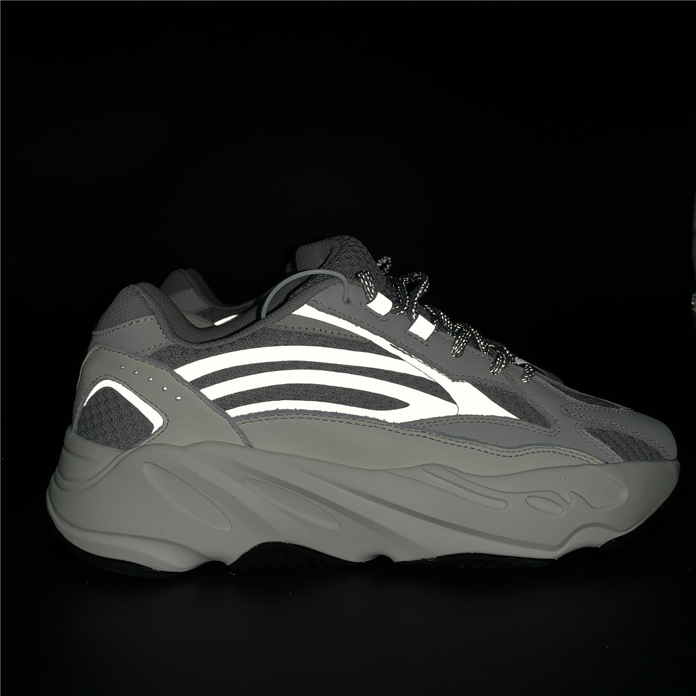 adidas Yeezy Boost 700 V2Static