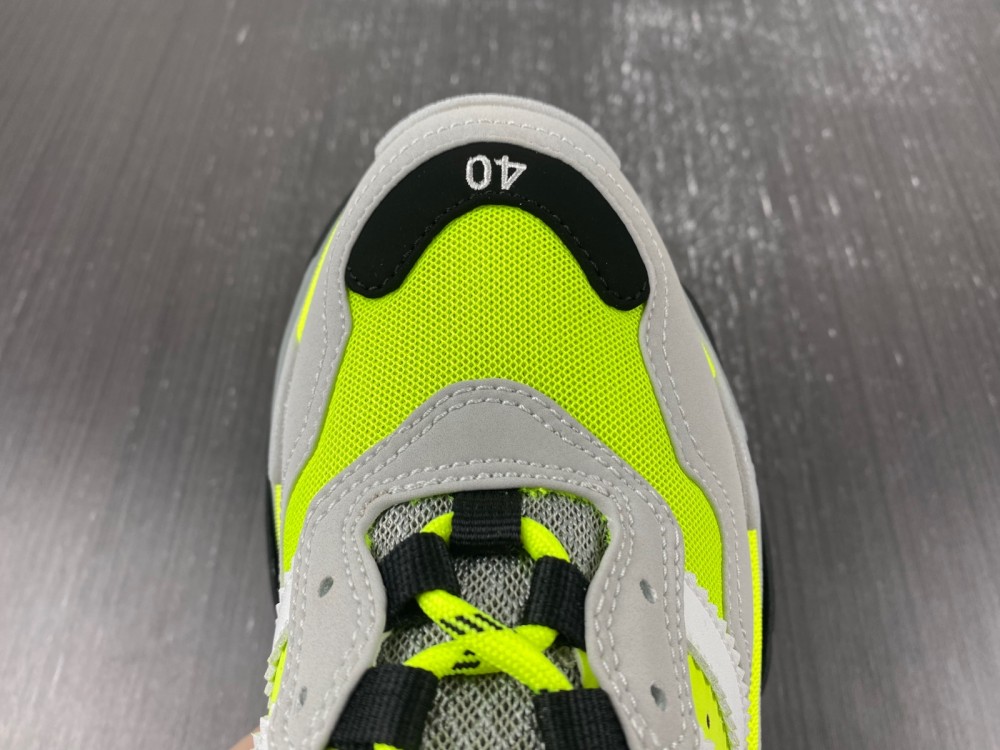 Balenciaga 712821 W2ZB5 7512