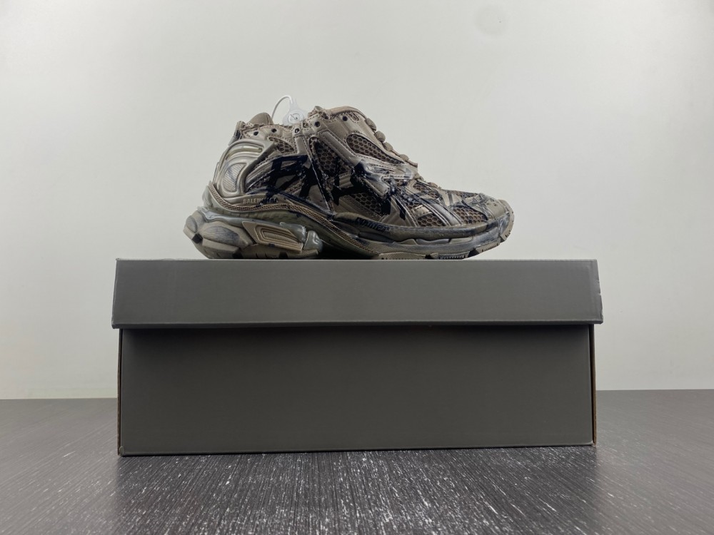 Balenciaga 677403-W3RBQ-2010