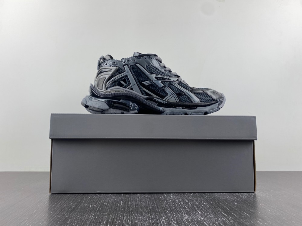 Balenciaga 677403-W3RBR-1515