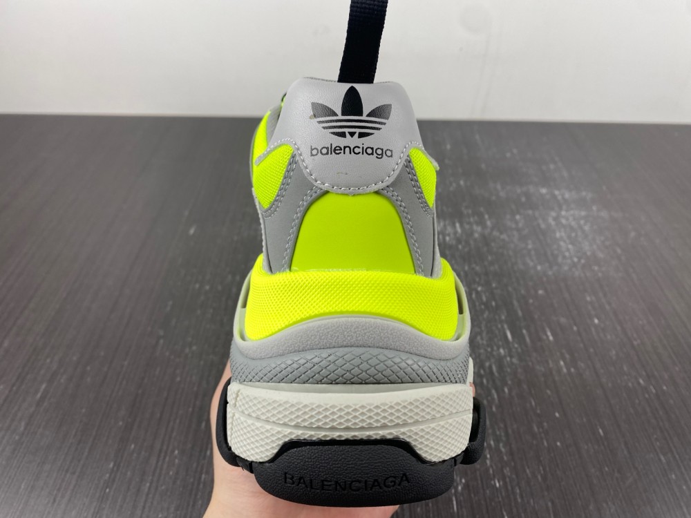 Balenciaga 712821 W2ZB5 7512