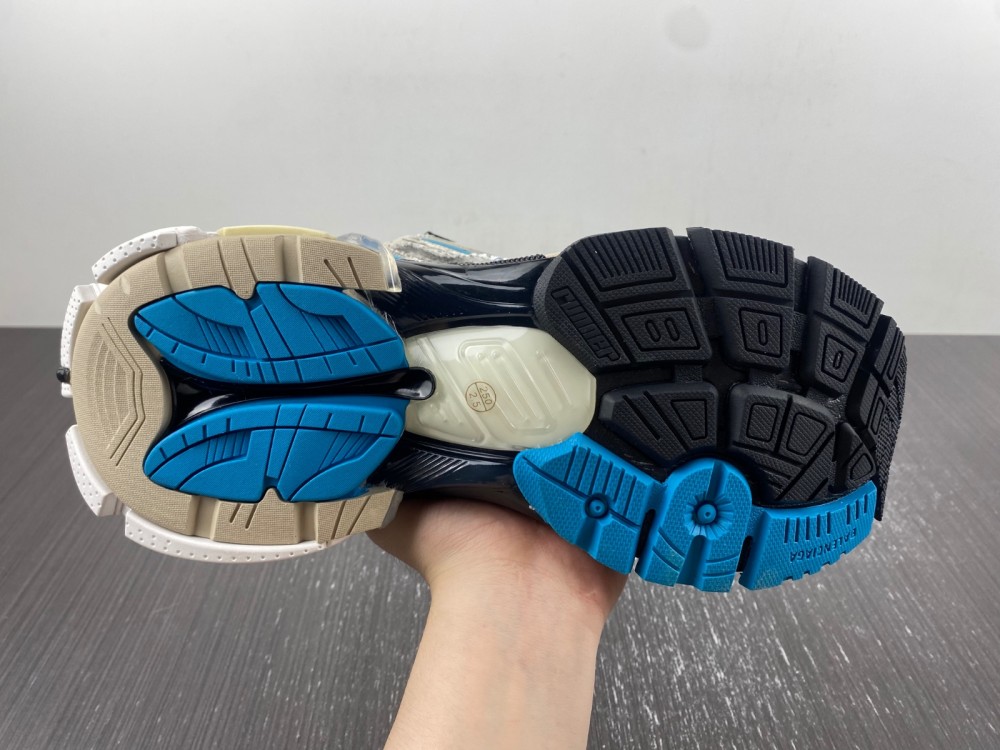 BALENCIAGA -Runner 677403 W2RB6 2028