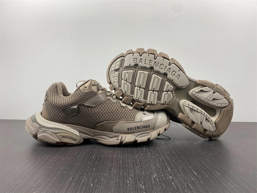 Track.3 Sneakers - Balenciaga - Beige Mix