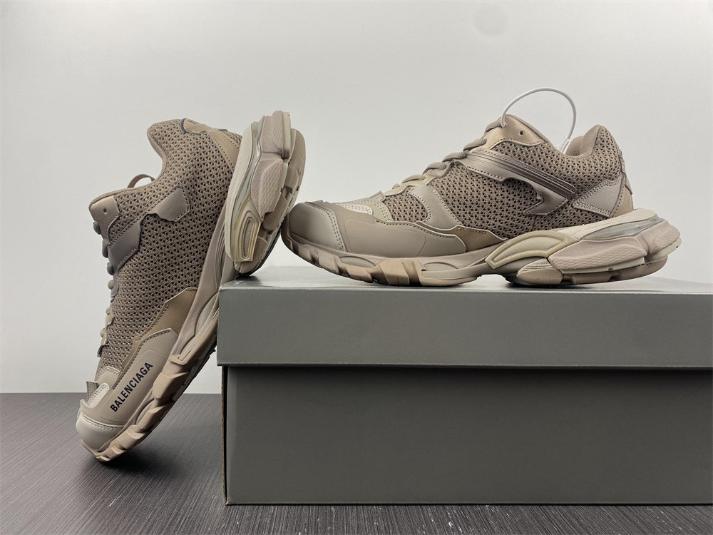 Track.3 Sneakers - Balenciaga - Beige Mix