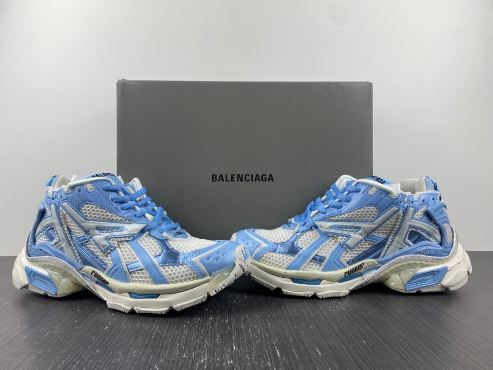 Balenciaga Women's Blue and White Trainers