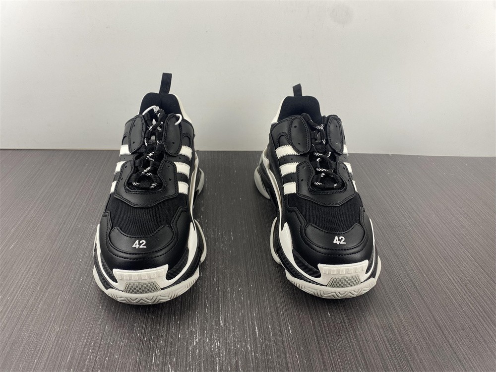 Balenciaga x adidas Triple S sneakers 'Black White