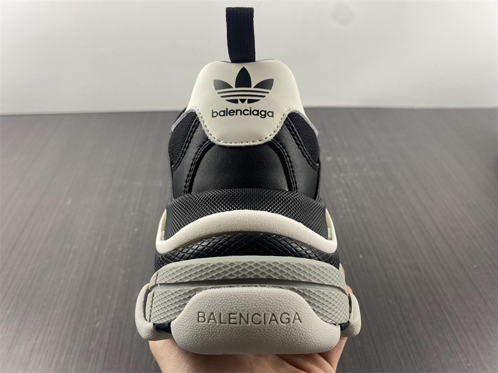 Balenciaga x adidas Triple S sneakers 'Black White