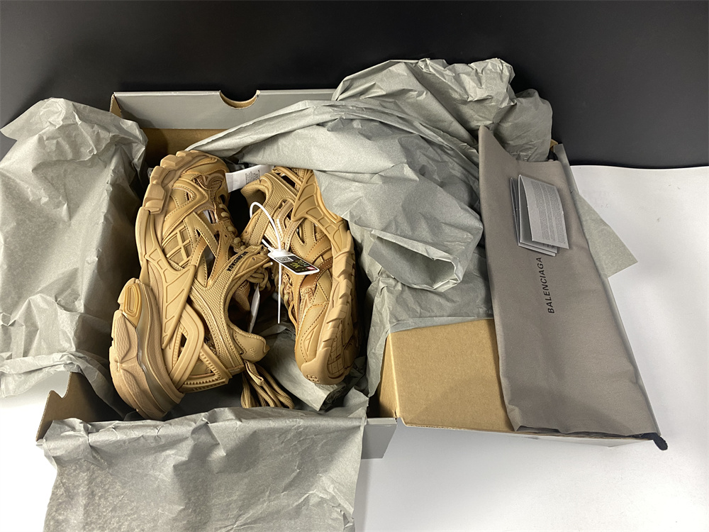 Balenciaga Women's Sneakers - Black/White